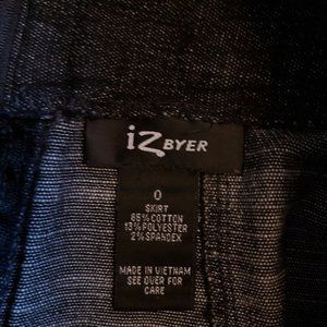 Petite Woman's Pencil Skirt HighWaist with Buttons